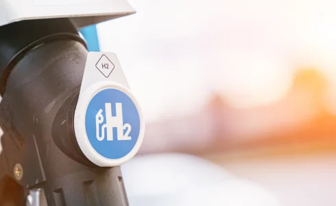 Bath to lead new research into UK take-up of greener hydrogen-based fuels Bath to lead new research into UK take-up of greener hydrogen-based fuels