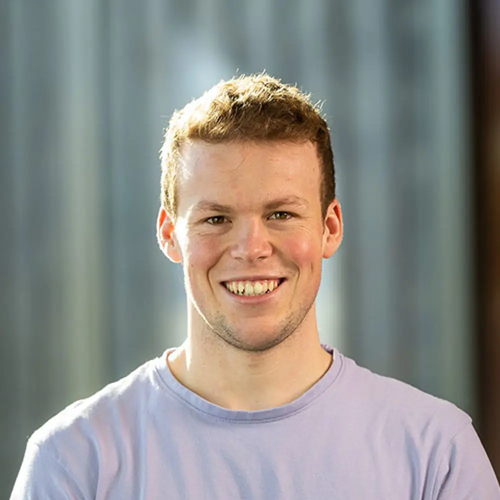 Dr Howard Richards
